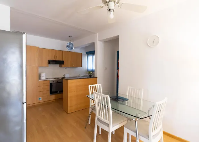 Downtown - * Ajia Napa